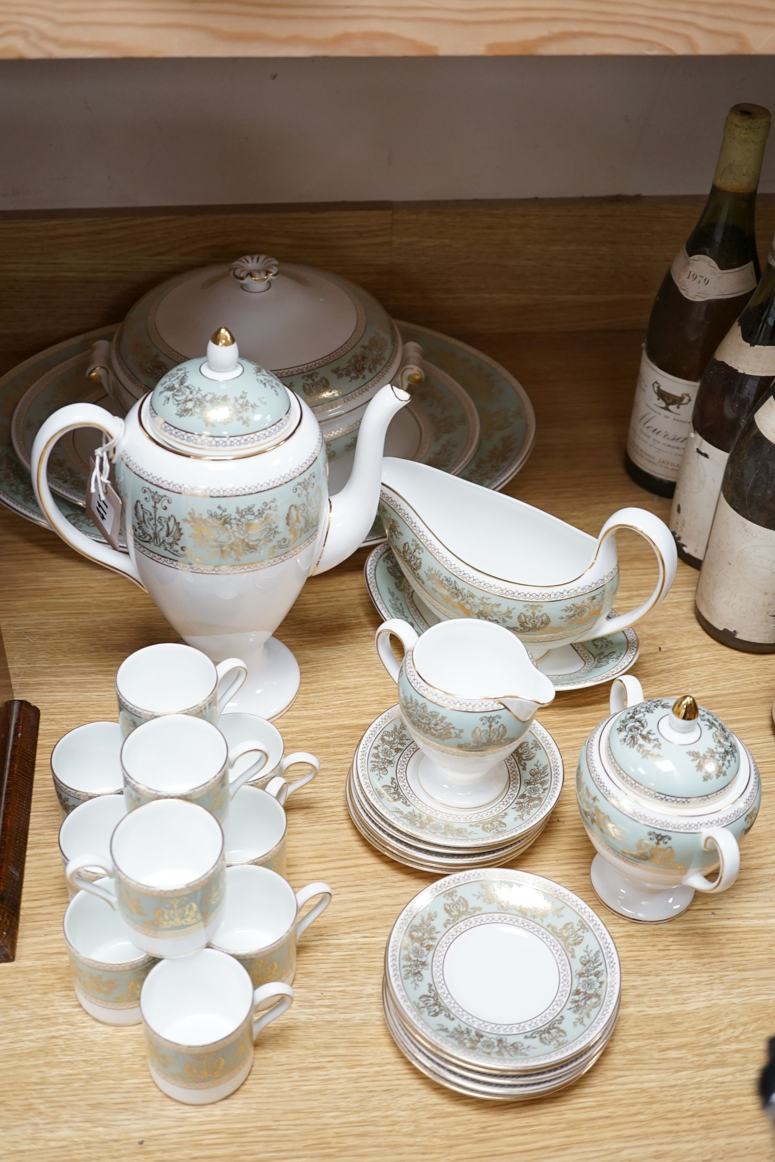 A Wedgwood Columbia pattern part dinner and coffee service